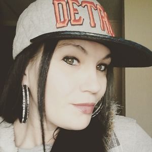 Meet your Posher, Sandy